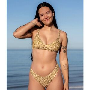 Seea NWT Phoebe Textured‎ Gold High Leg Bikini Bottom in Simi sz Large